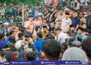 Ketua dan Anggota DPRD Sulteng Temui Ribuan Massa Aksi, Sepakati Poin Tuntutan Bersama