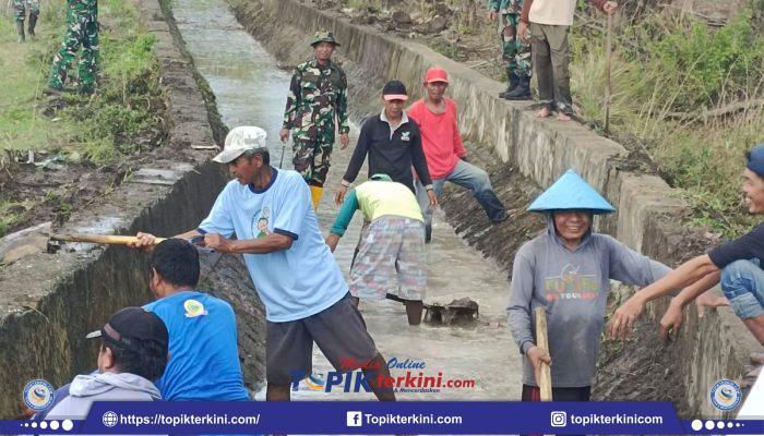 Menjelang Musim Hujan, Warga Lentu dan TNI-POLRI Kompak Bersihkan Irigasi Tamanroya
