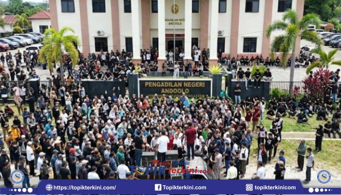Ribuan Masyarakat Torobulu Datangi PN Andoolo, Nyatakan Dukungan Kepada PT WIN di Konawe Selatan