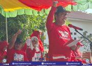 Peringati HUT RI ke-81, Pemkab Buol Gerakkan Pembagian Bendera Merah Putih
