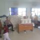 Pastikan Bantuan Tepat Sasaran, Polsek Banjarbarat Kawal Pembagian Beras Bulog Tahap 3 di Kelurahan Telawang