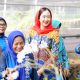 Ketua TP PKK Bantaeng & Ketua GOW Salurkan Bantuan Korban Kebakaran