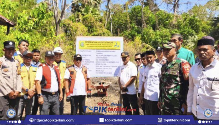 Daeng Manye Letakkan Batu Pertama Kantor Kecamatan Tanakeke, Pelayanan Warga Pulau Didekatkan
